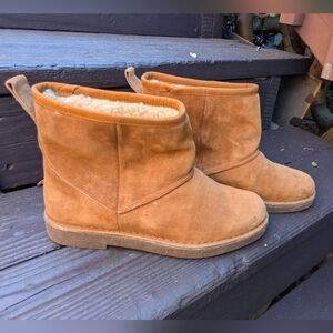 Clarks tan Suede Ankle Boots, size 10